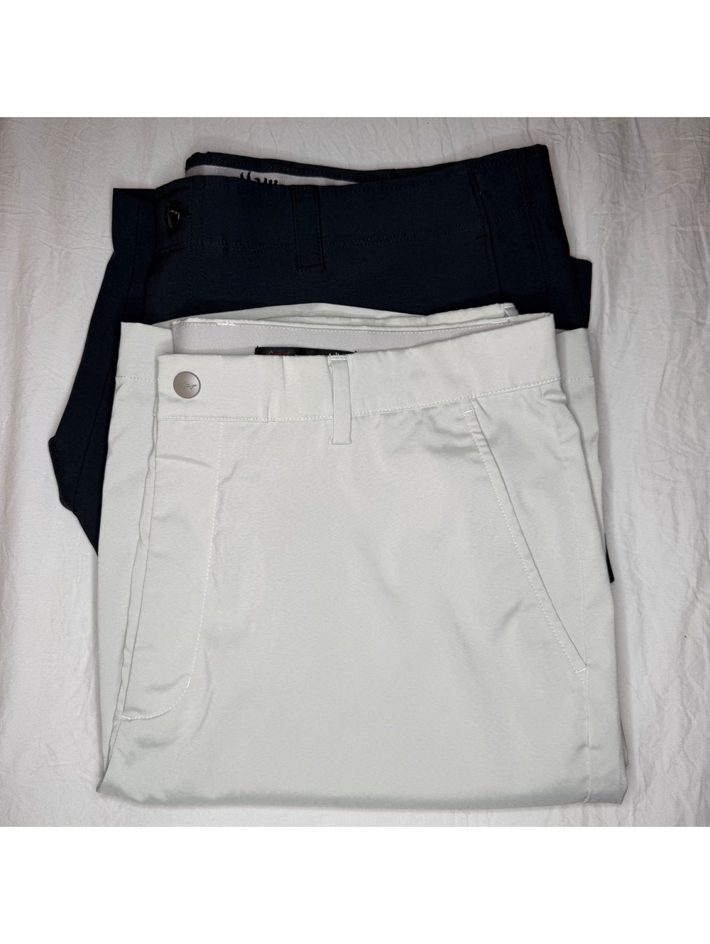 Lot of 2 Men’s Performance Golf Shorts Callaway Greg Norman Beige Black Sz 36